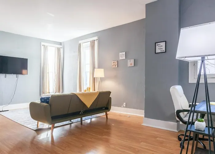Cozy 2Bed W Queenbed-Wi-Fi,Downtown-Modern-Bills