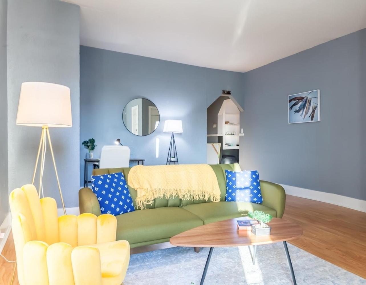Holiday home Cozy 2bed W Queenbed-wi-fi,downtown-modern-bills Buffalo